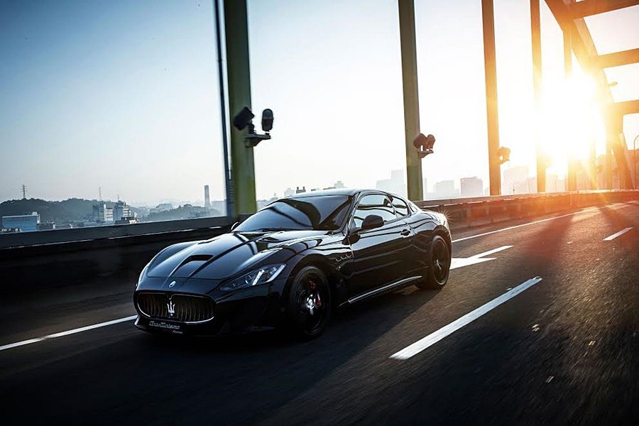 Maserati採用Nero元素，打造GranTurismo MC Strada...