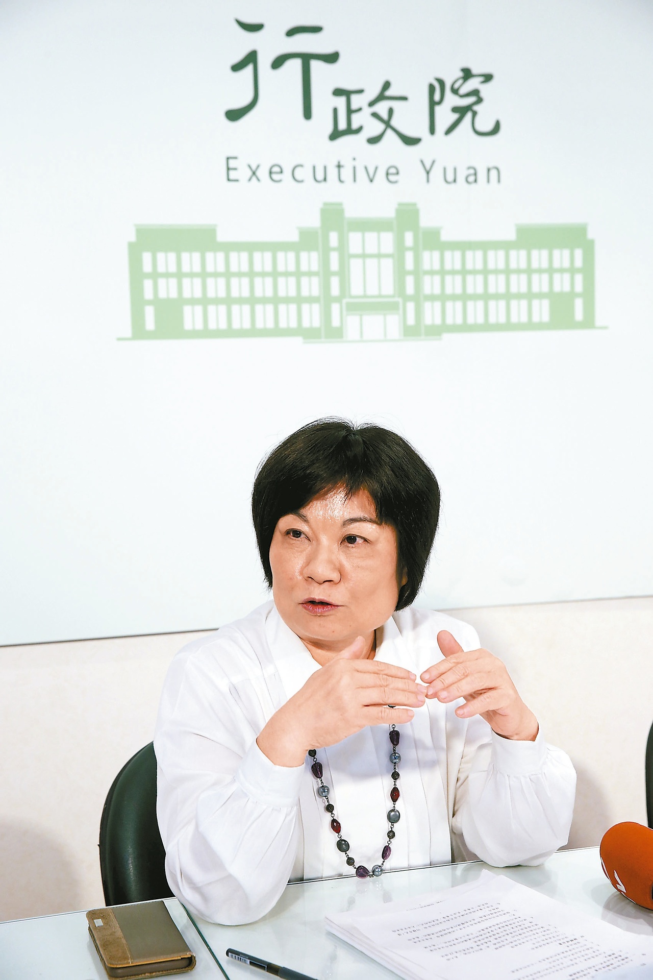 行政院秘書長陳美伶被質疑「代行」政務委員職務，引發爭議。 報系資料照
