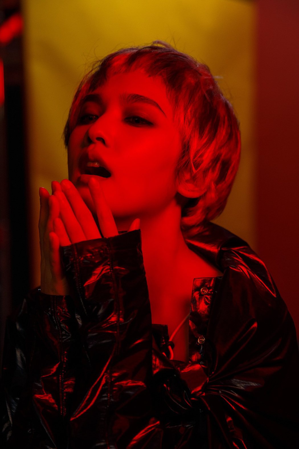 楊丞琳推出新歌「煉愛」MV。圖／EMI提供