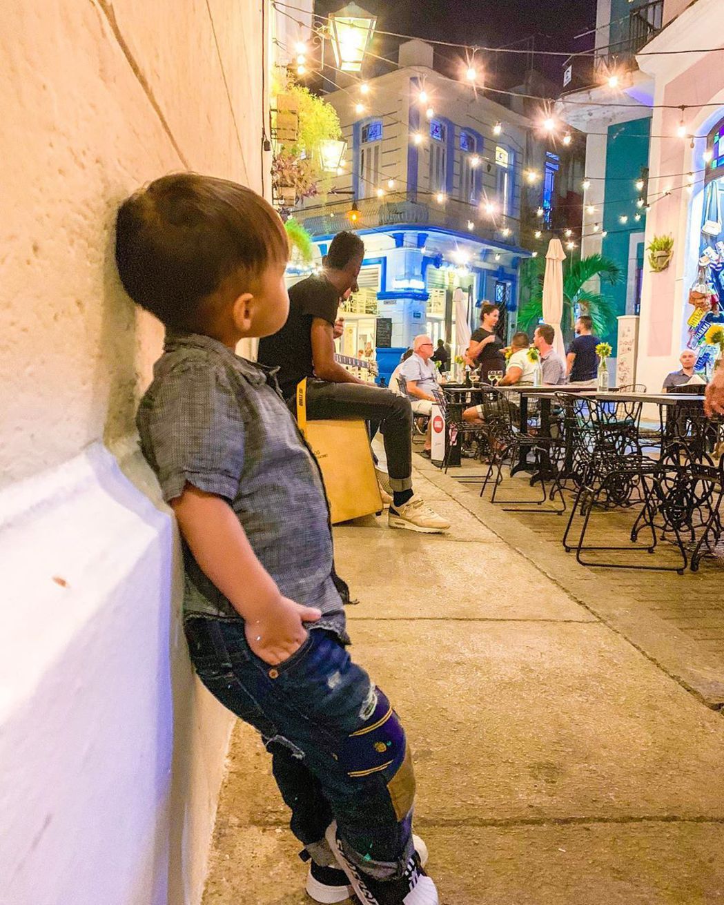 周杰倫去年12月曾街拍兒子。圖／擷自instagram。