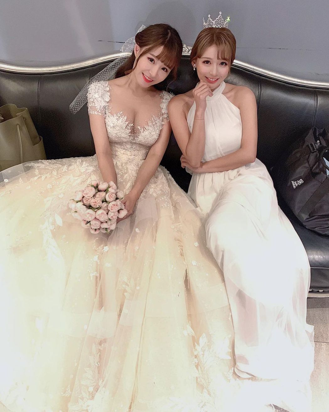 元元與林莎去年一起拍婚紗照。圖／擷自IG