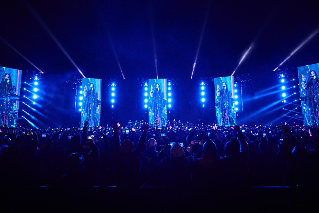 張惠妹在台東舉辦的跨年演唱會吸引7萬人到場同樂。圖／聲動娛樂提供