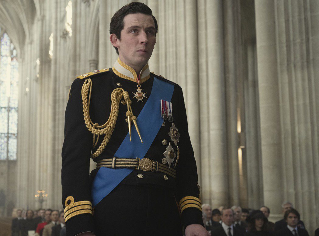 喬許歐康納在「王冠」扮演查爾斯王子。圖／摘自Netflix