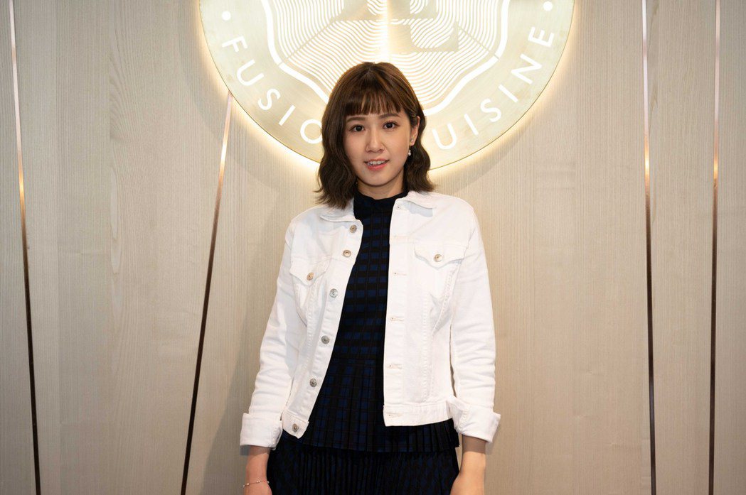 方志友加入「女力報到」，飾演設計公司副總姚雅荃。圖／TVBS提供