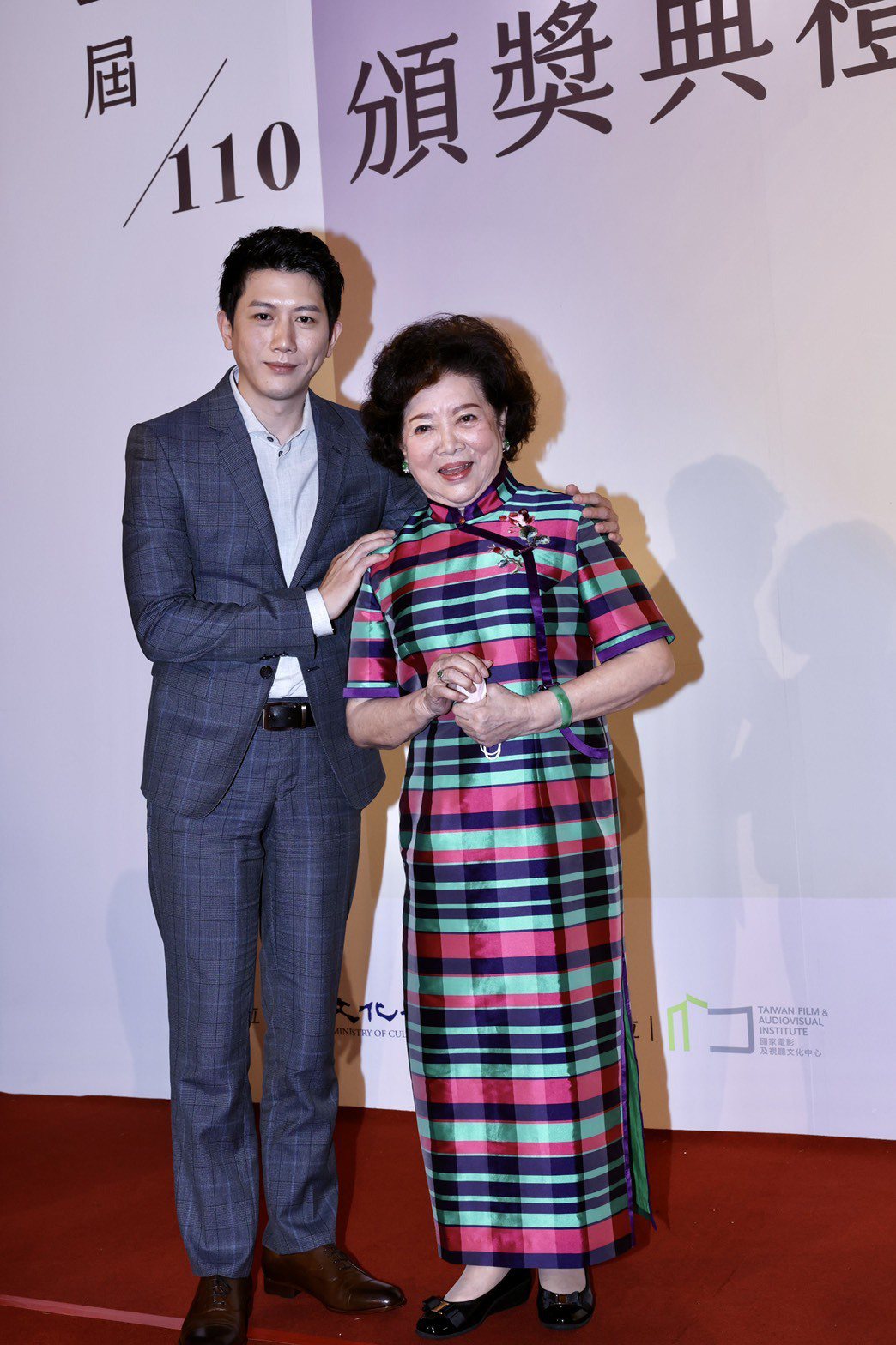 陳淑芳（右）、莫子儀（左）獲選台灣影評人協會的年度最佳男、女演員記者李政龍攝