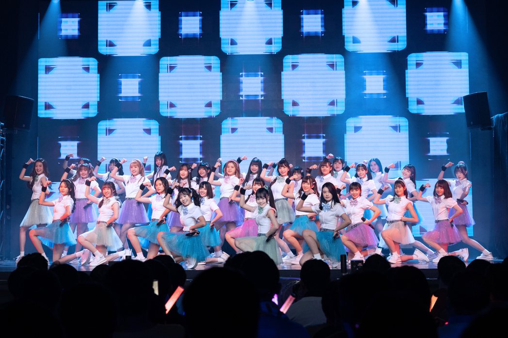 「AKB48 Team TP」為3周年數念演唱會打造全新造型。圖／好言文娛提供
