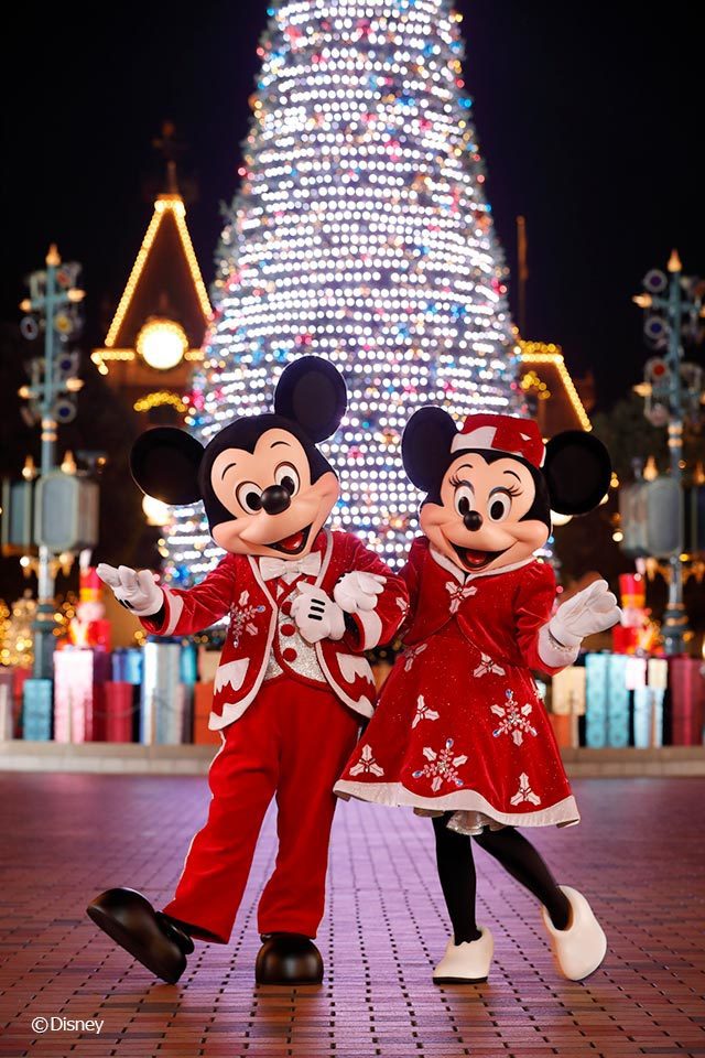 聖誕節慶活動期間，迪士尼朋友換上聖誕裝，一起和您歡度佳節。 圖／香港迪士尼樂...