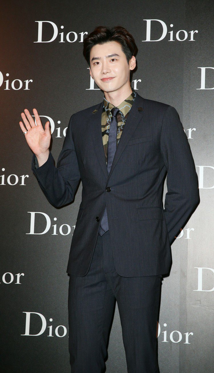 韓星李鍾碩帥氣出席Dior Homme於微風信義精品店的開幕酒會活動。記者陳正興／攝影