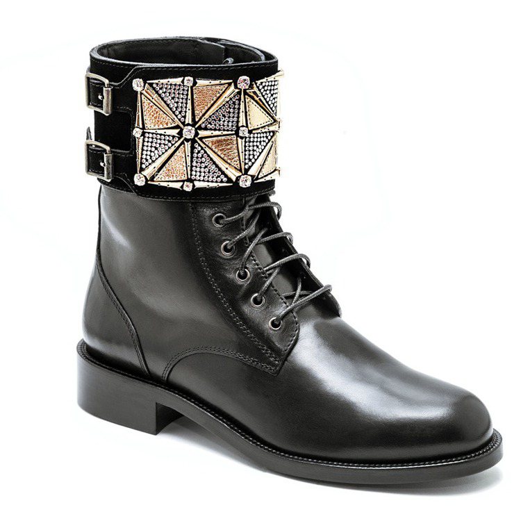 RENE CAOVILLA黑金水晶中性皮革短靴，售價65,000元。圖／RENE CAOVILLA提供