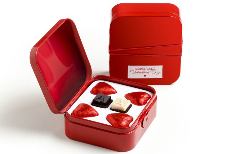 ARMANI／DOLCI推出限量情人節鐵盒巧克力。圖／MOT明日聚落提供