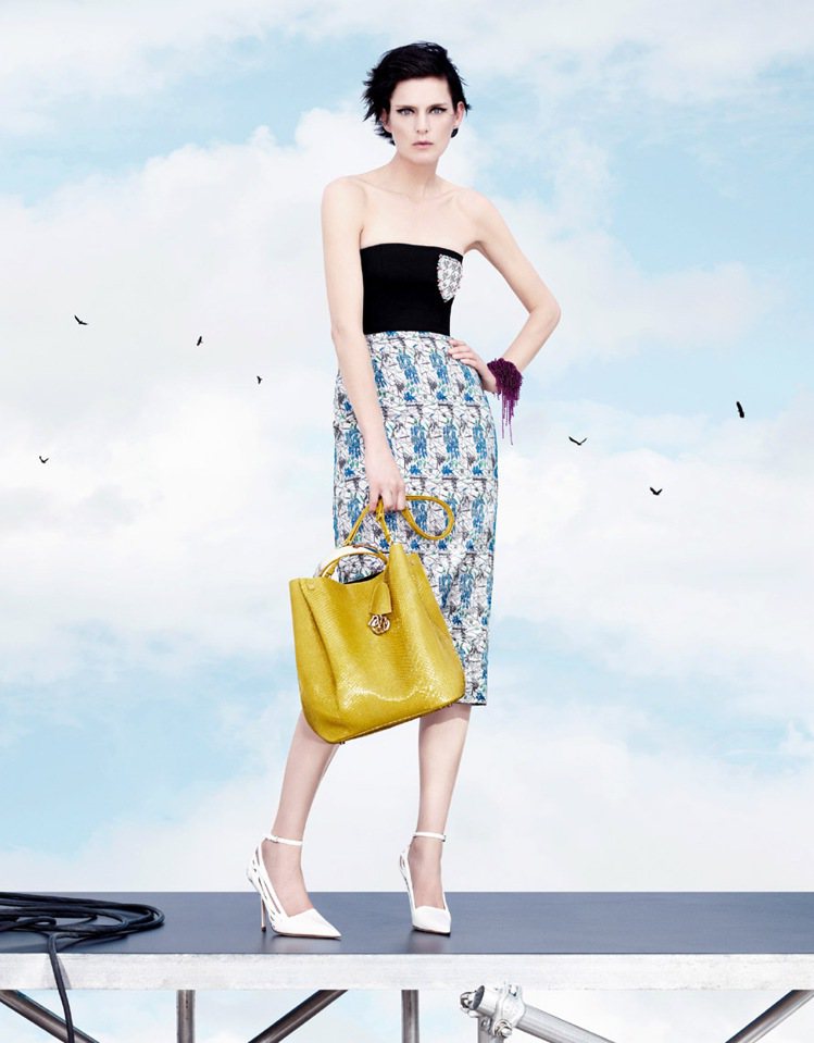英國超模 Stella Tennant拍攝Dior春夏形象廣告。圖／Dior提供