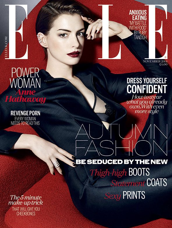 安海瑟薇穿著 Emporio Armani 深色西裝登上英國版 ELLE 雜誌封面。圖／擷自英版ELLE官網