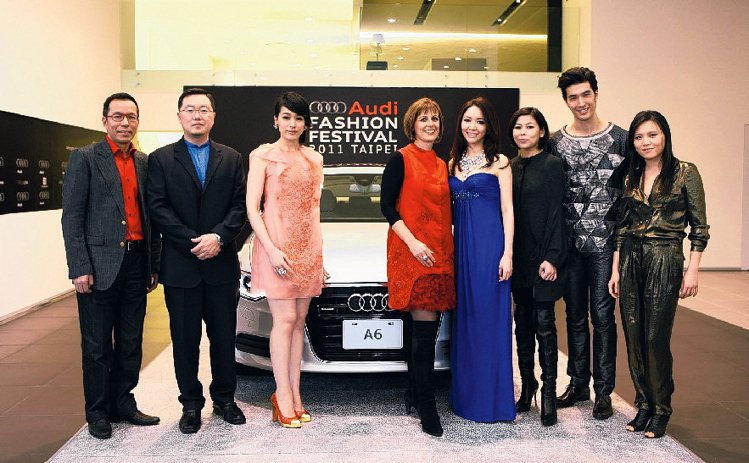 黃淑琦（右3）也曾與Audi在Audi Fashion Festival跨界合作。圖／台灣奧迪汽車提供