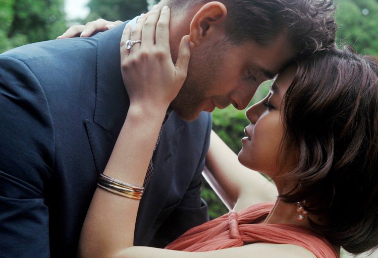 陳妍希拍攝卡地亞愛情微電影第四部，與法國男演員浪漫互動。圖／Cartier提供