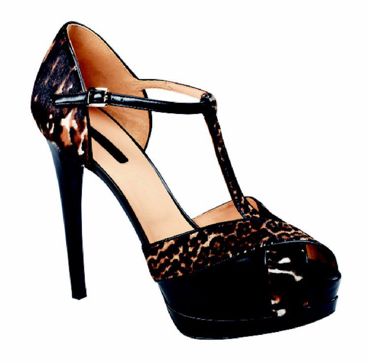 Le Pliage Patch Exotic系列動物紋高跟鞋21,100元。圖／Longchamp提供