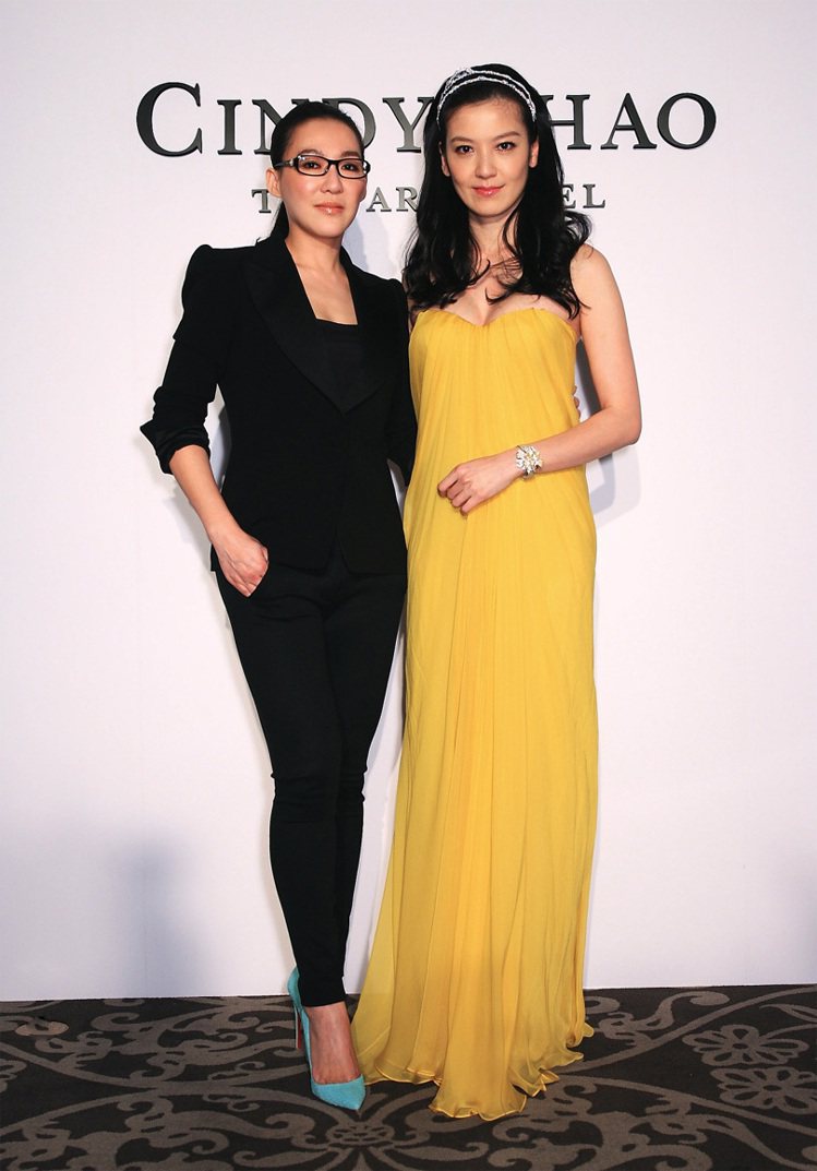 CINDY CHAO 藝術珠寶腕表系列發表會，品牌創始人Cindy Chao 與嘉賓林熙蕾。圖／CINDY CHAO提供