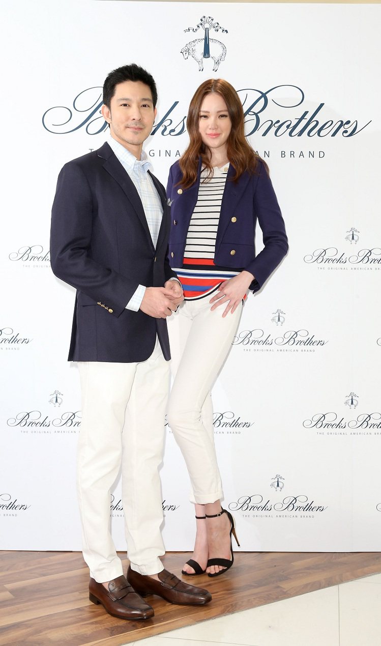 立威廉與吳品萱示範Brooks Brothers 2015春夏新裝 展現美式優雅、自信風采。圖／Brooks Brothers 提供