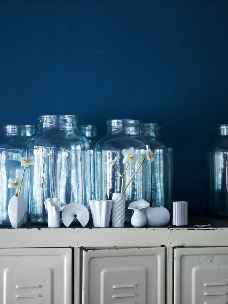 德國羅森泰餐瓷今年再推出6款迷你原型的經典花瓶。圖／集雅廊提供