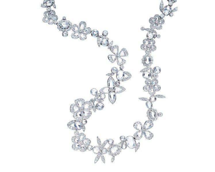 Garden鑽石項鍊，鑲嵌115顆古典玫瑰式切割鑽石，總重22.09克拉，416萬元。圖／Tiffany提供
