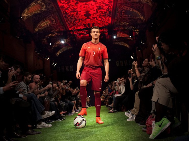 世界杯 2 大看板球星，葡萄牙隊 C羅由 Nike 贊助。圖／Nike提供