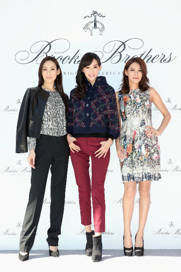 名模李曉涵(左起)、王心恬、王思平演繹Brooks Brothers秋冬女裝系列。圖／迪生提供