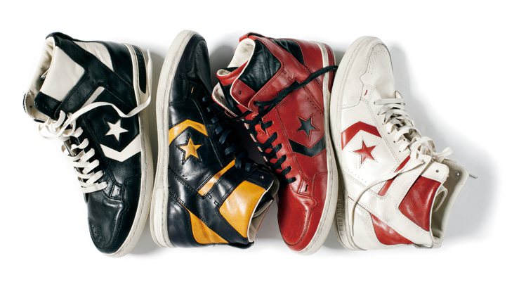 CONVERSE Weapon球鞋與設計師John Varvatos跨界聯名玩復古。圖／adidas提供