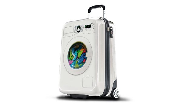 「噓~別告訴別人，我帶的不是行李，而是一台洗衣機。」圖／Wow!La Vie