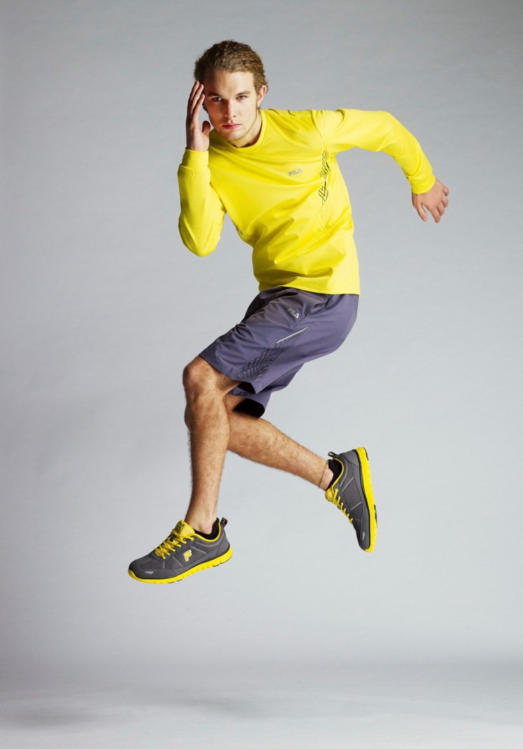 FILA秋冬推出FILA X3訓練跑鞋與Body Map織法運動裝，強調輕盈與繽紛色彩。圖／FILA提供