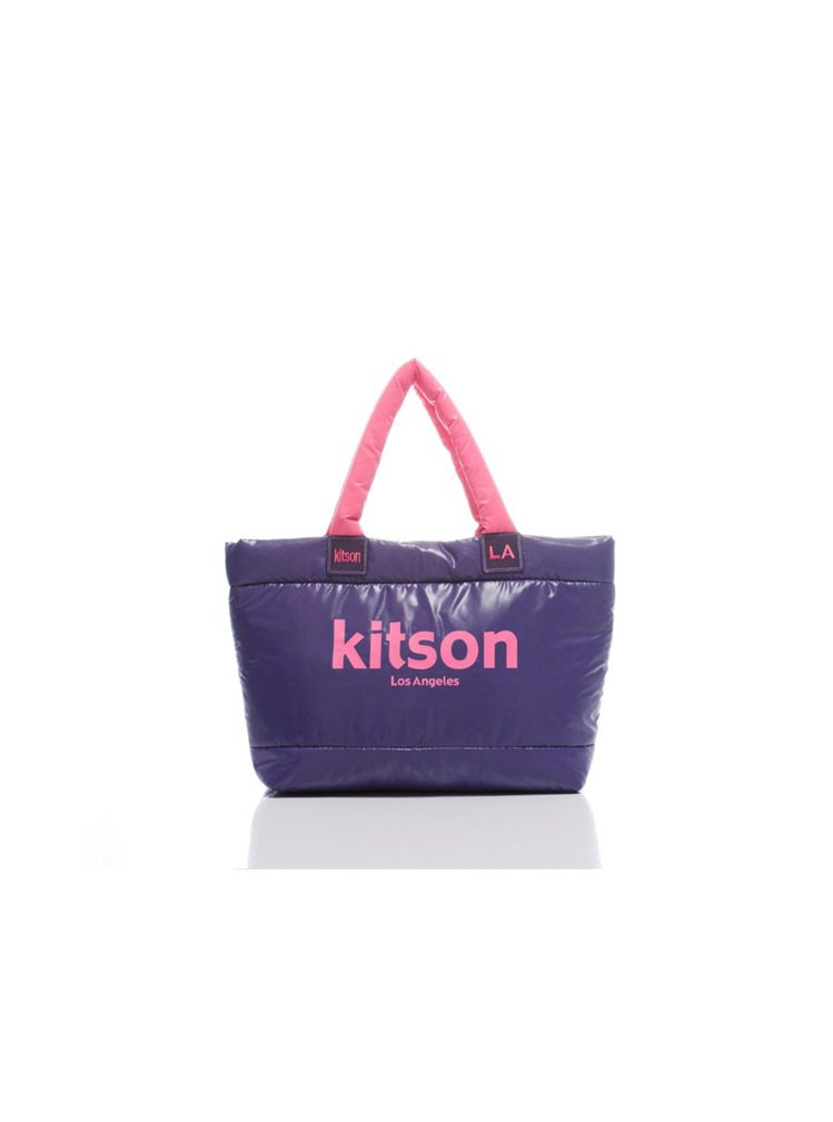 kitson經典鋪棉托特包台灣限定款－－黑醋栗紫。圖／kitson提供
