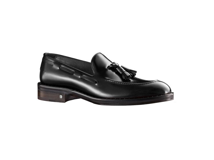 黑色流蘇裝飾鞋。圖／Louis Vuitton提供