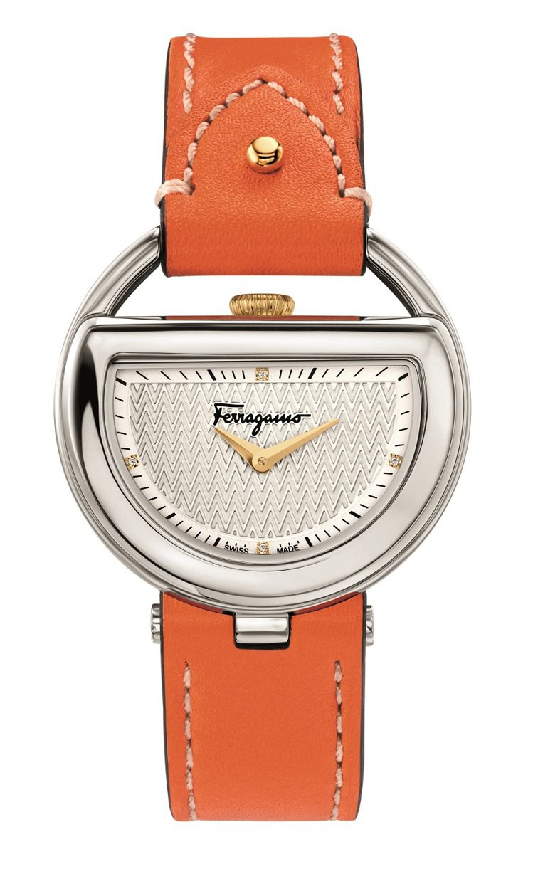 BUCKLE橘色腕錶37MM，30,000元。圖／Ferragamo提供