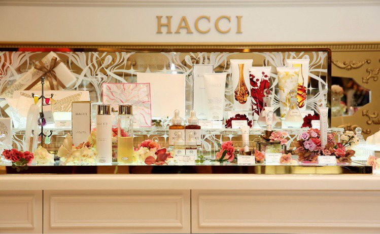 來自日本的蜂蜜保養品牌HACCI，以蜂蜜洗顏皂走紅。圖／HACCI提供