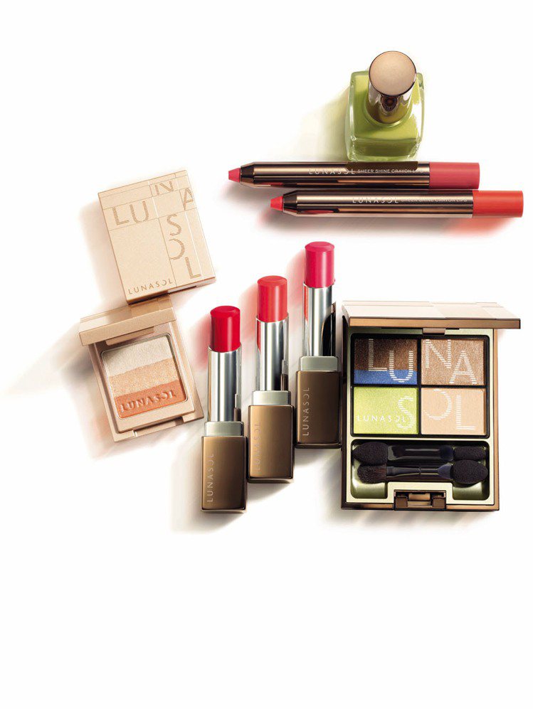 佳麗寶LUNASOL 2015夏限定薰風淨化系列彩妝將於5月底上市。圖／佳麗寶提供
