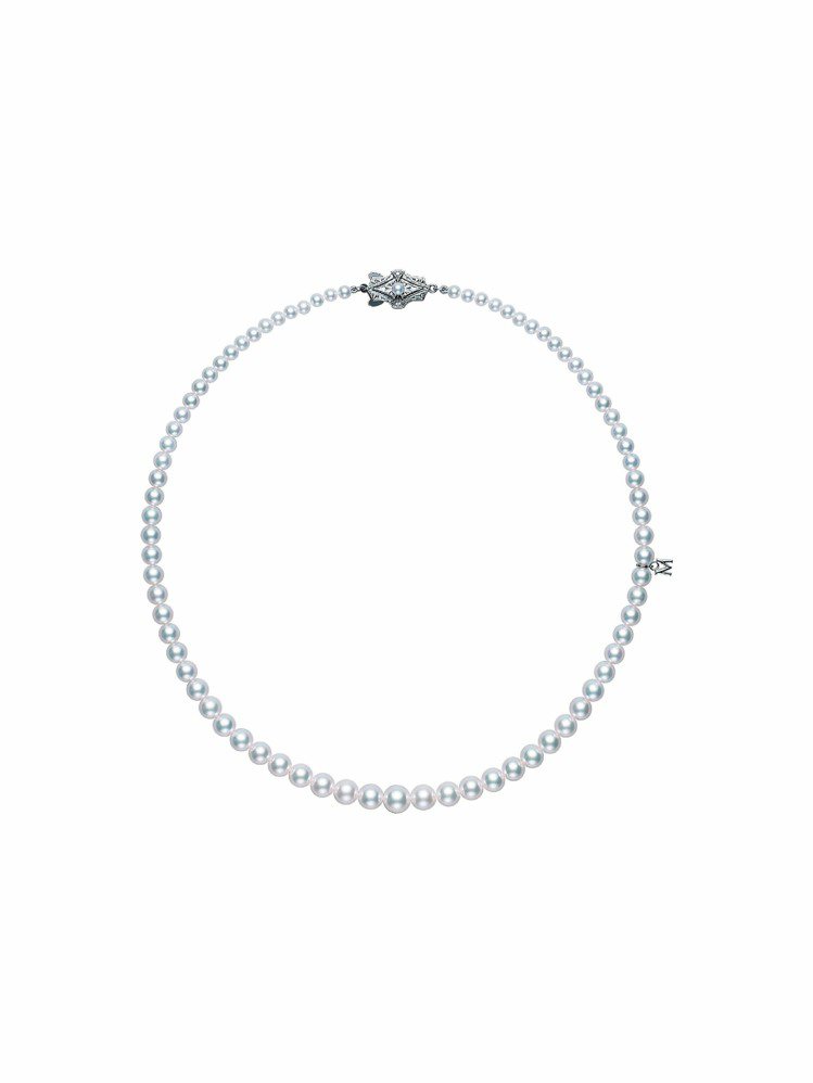 MIKIMOTO珍珠珠串鍊1923，重新詮釋1923年首件日本珠串鍊，釦環鑲嵌鑽石，11萬元。圖／MIKIMOTO提供