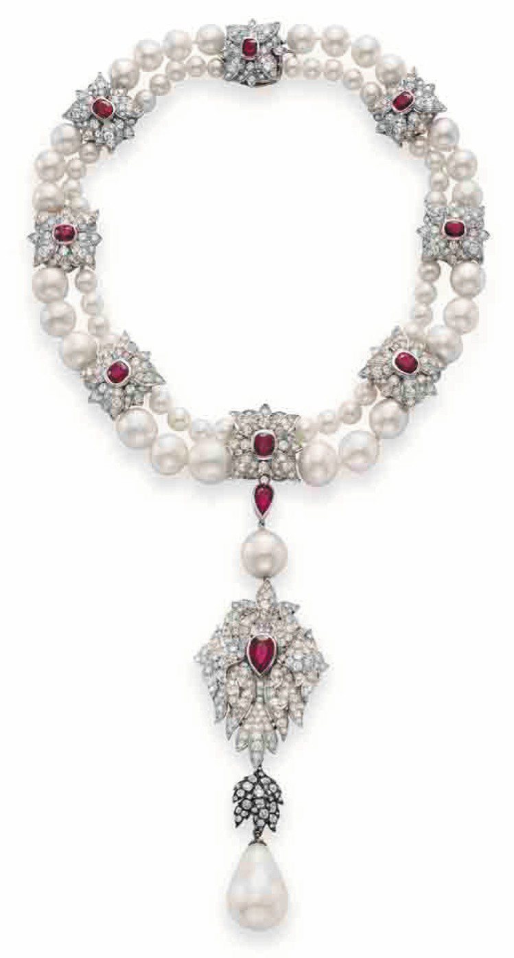李察波頓送給伊麗莎白泰勒著名的「漫遊者」珍珠項鍊。圖／卡地亞提供