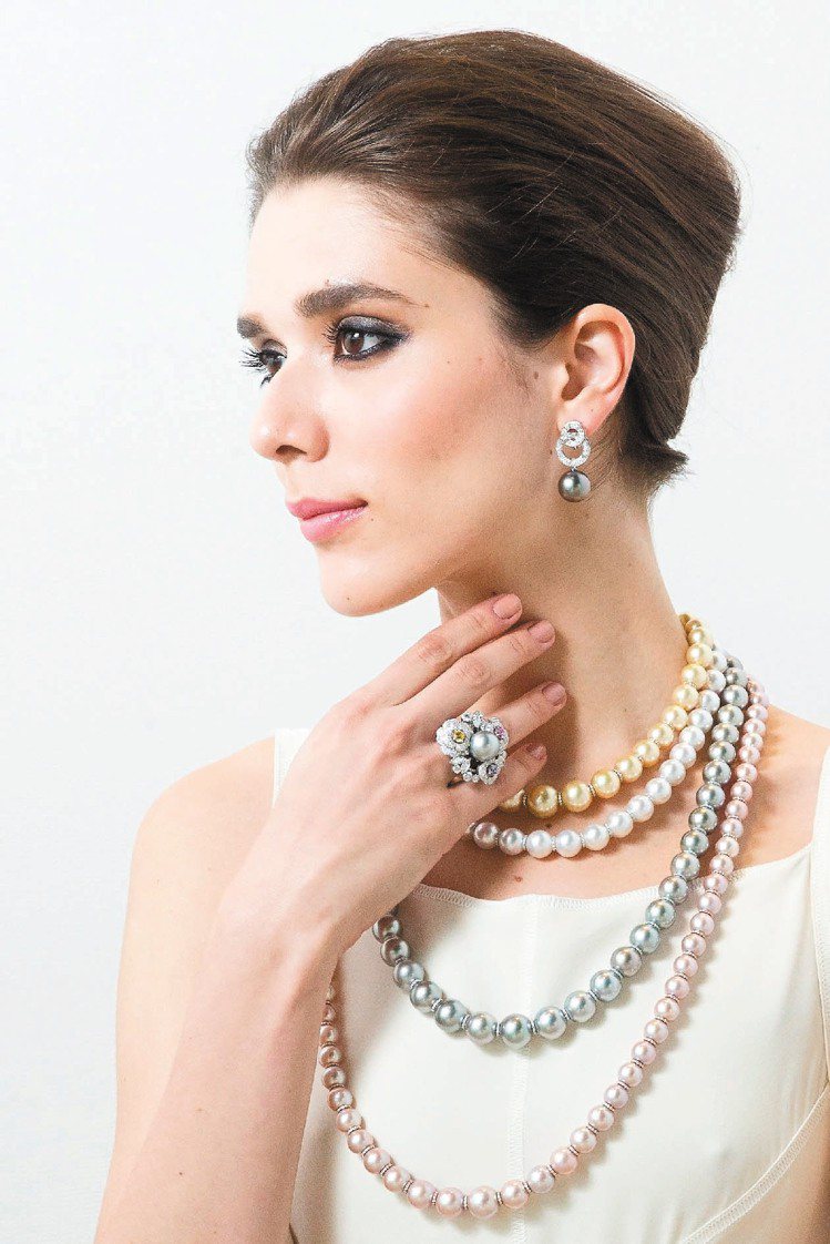 CHANEL頂級珠寶來台展出，以香奈兒女士最喜愛的珍珠為主題。記者王騰毅／攝影