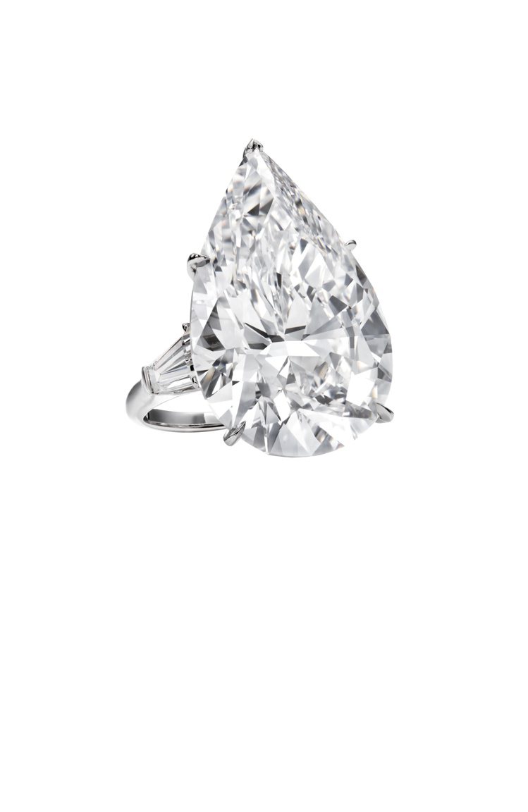 經典溫斯頓風格水滴型切工單鑽戒指，主石39.98克拉，約603,619,000元。圖／ Harry Winston提供