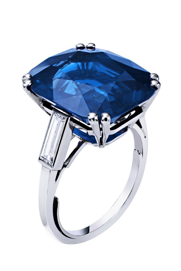 BVLGARI頂級16.51克拉天然kashmir藍寶石戒指，要價3億元。圖／Bvlgari提供