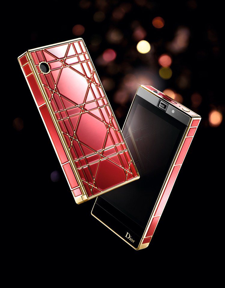 Dior 頂級精品智慧型手機。圖／she.com.tw提供