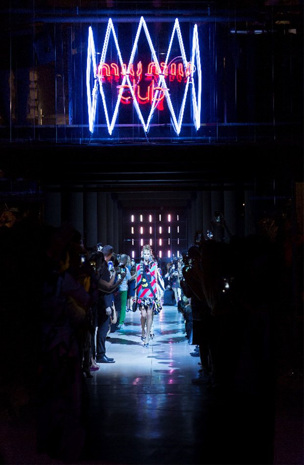 MIU MIU在巴黎舉辦2016早春女裝發表與品牌香水上市。圖／MIU MIU提供