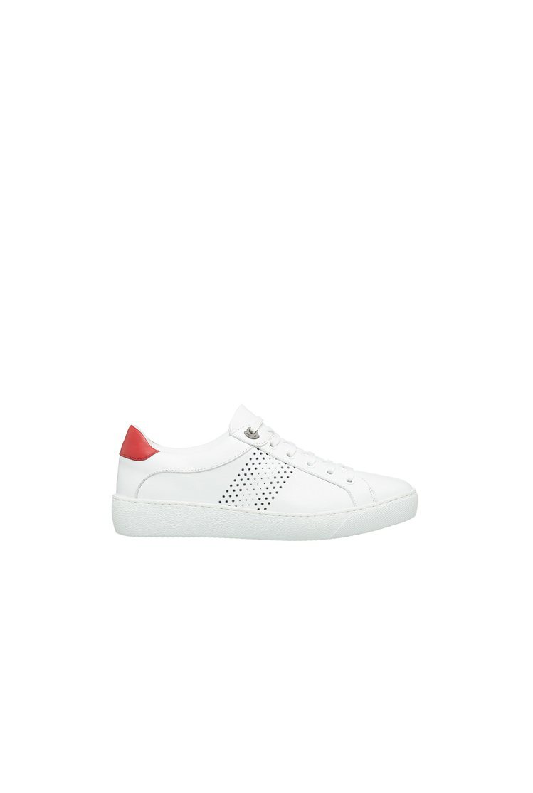 LENI白色鏤空休閒鞋，售價16,100元。圖／MONCLER提供