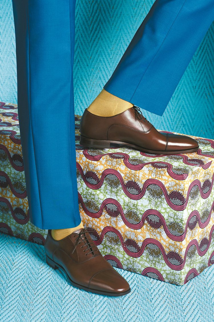 Christian Louboutin春夏男鞋形象廣告，展現色彩搭配的活潑感。 圖／Christian Louboutin提供