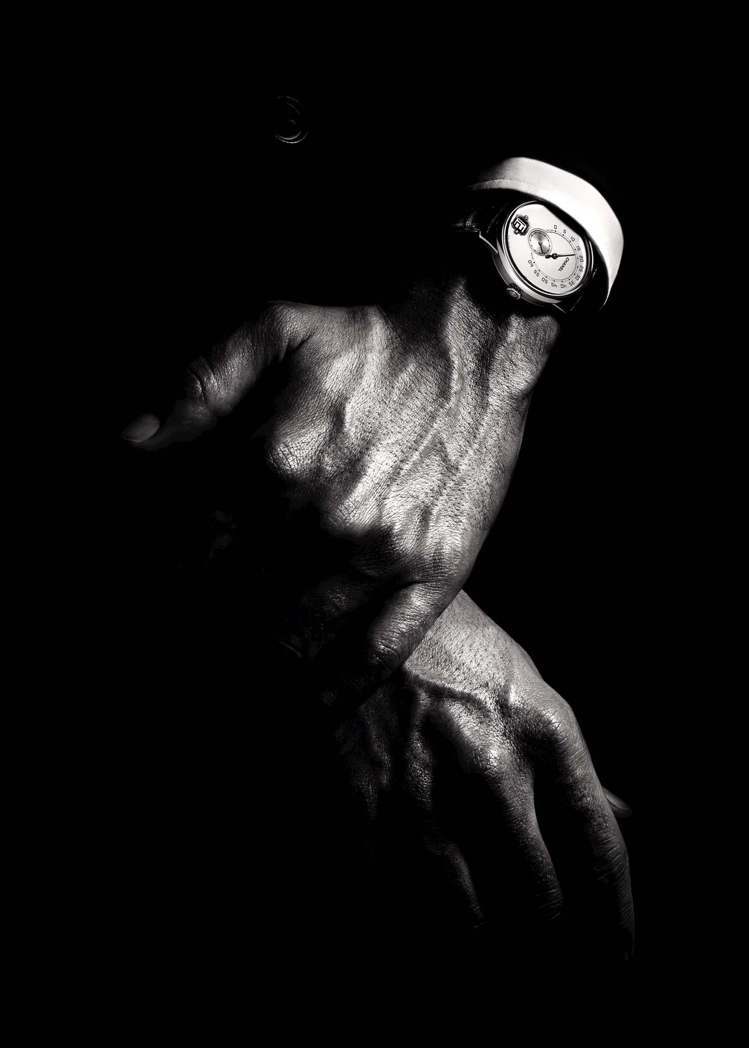 香奈兒MONSIEUR de CHANEL是專為男性打造的腕表系列。圖／香奈兒提供