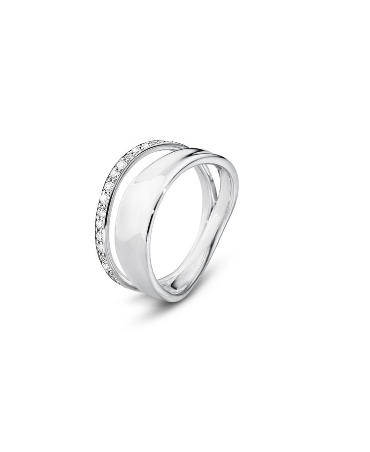 MARCIA鑲鑽純銀戒指，24,700元。圖╱GEORG JENSEN提供