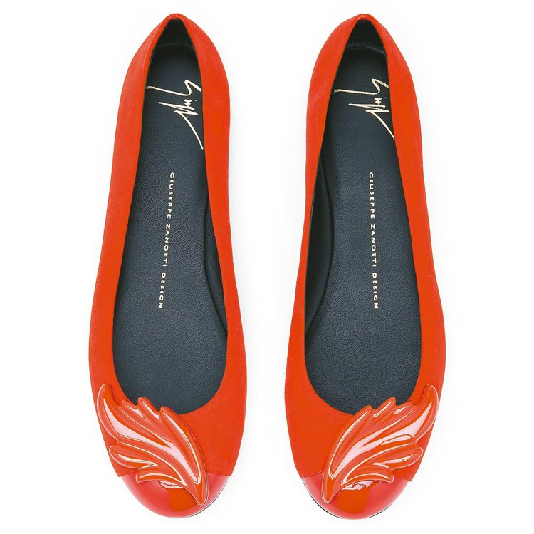 火焰翅膀芭蕾舞鞋，22,000元。圖／Giuseppe Zanotti Design提供