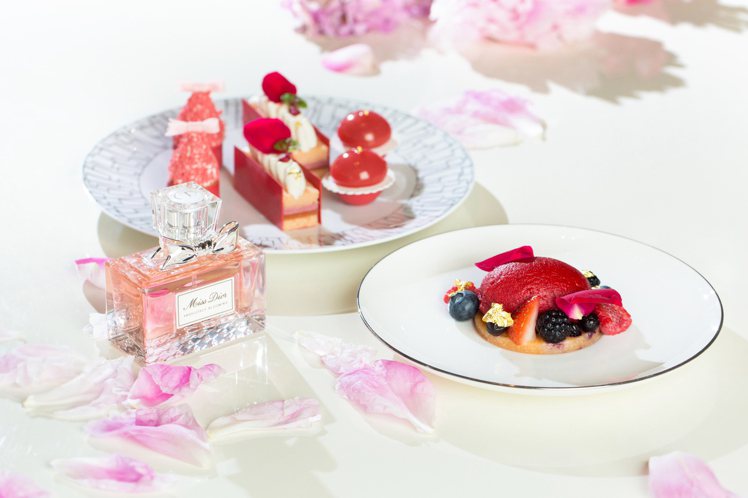 自2016年8月1日至21日推出的Miss Dior 花漾迪奧精萃香氛下午茶，每位1,000+10%元。圖／台北文華東方酒店提供