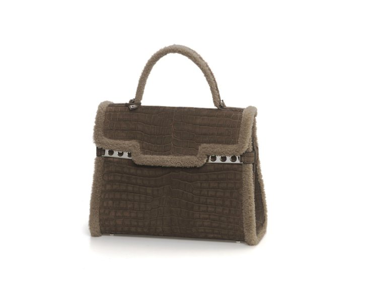 Tempete系列羊絨拼接磨砂鱷魚皮大型手提包，售價1,333,900元。圖／DELVAUX提供