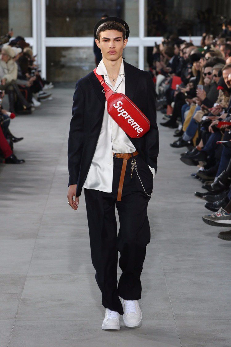 Louis Vuitton最新一季男裝與紐約潮牌Supreme聯名。圖／Louis Vuitton提供