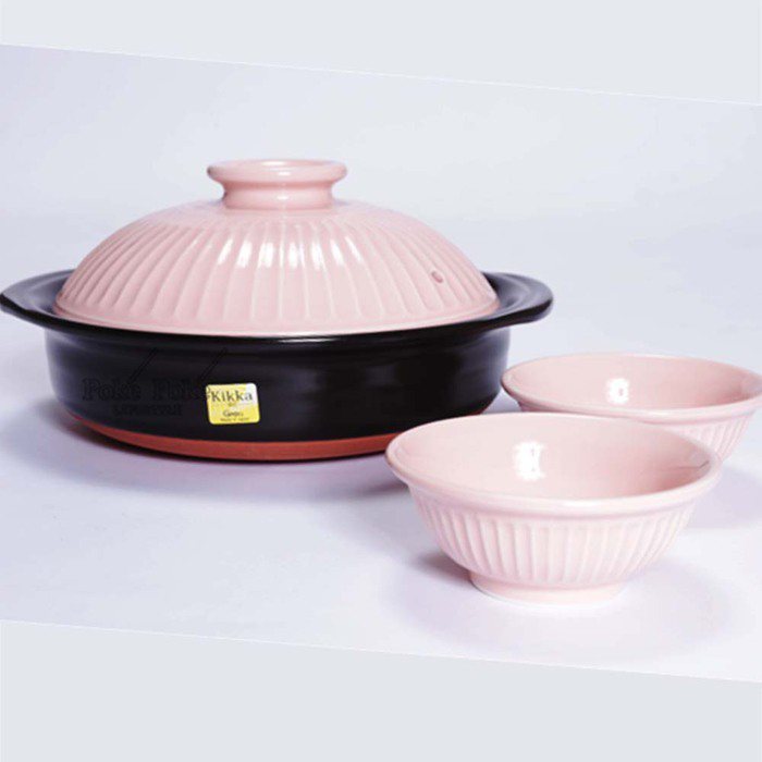 菊花9號土鍋、陶碗限量超值組，原價4,140元、限時特價2,690元。圖／有．設計uDesign提供