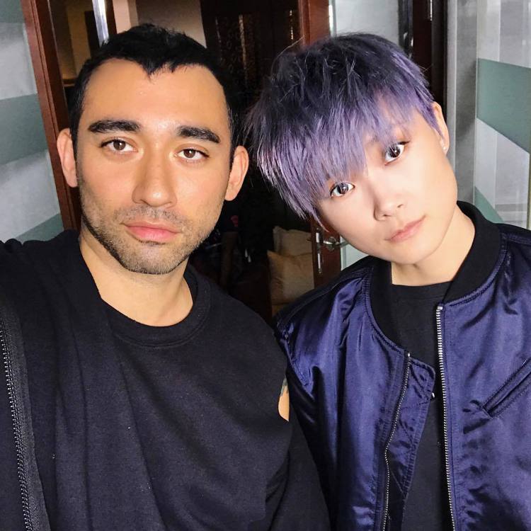 Diesel在instagram宣布李宇春（右）成為全球代言人，也貼近年輕族群的習慣。圖／摘自instagram